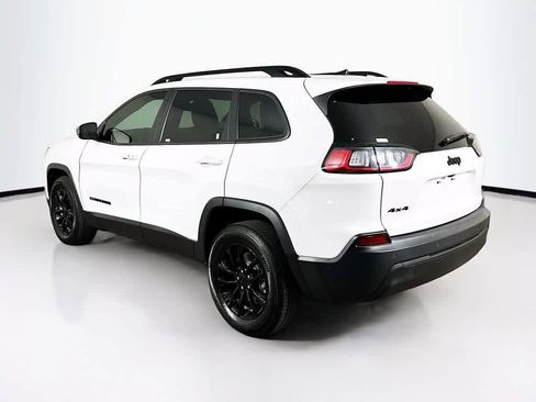 Used 2023 Jeep Cherokee Altitude Lux image 4