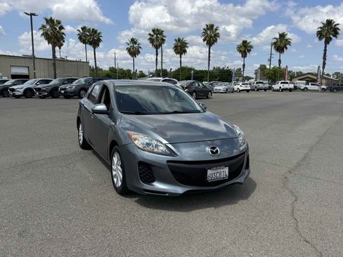 Used 2012 MAZDA MAZDA3 i Touring FWD image 3