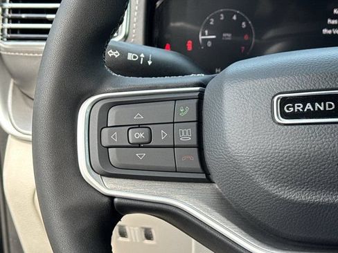 New 2026 Jeep Grand Wagoneer L Limited AWD/4WD image 24