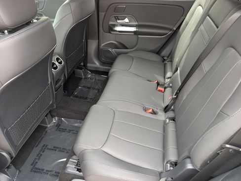 New 2026 Mercedes-Benz GLB 250 4MATIC image 27