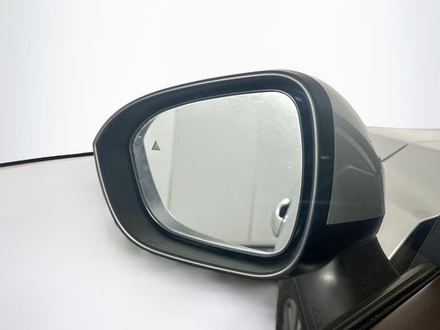 Used 2023 Nissan Rogue SV FWD image 16