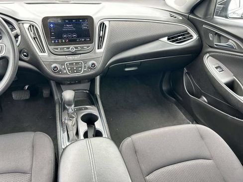 Used 2024 Chevrolet Malibu LT FWD image 13
