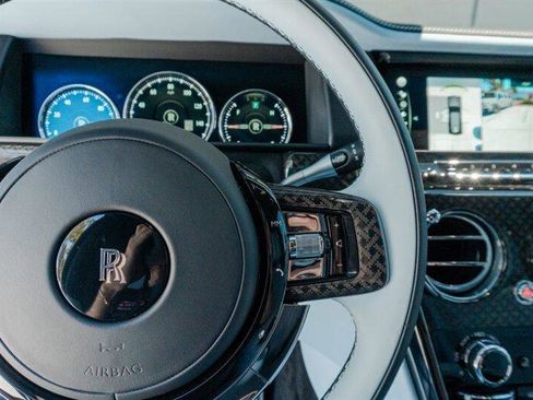 Used 2024 Rolls-Royce Cullinan Black Badge image 91