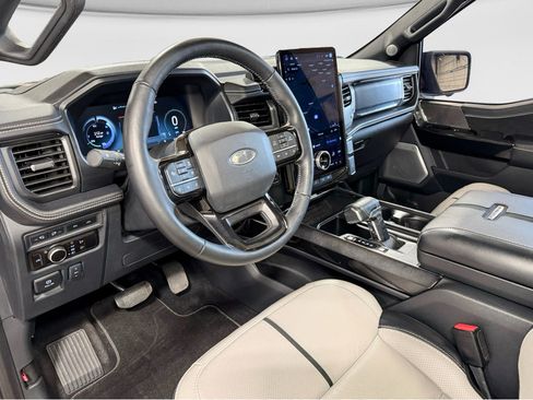 Used 2023 Ford F150 Lightning Platinum AWD/4WD image 18