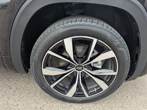 Used 2024 Volkswagen Atlas SEL Premium R-Line image 10