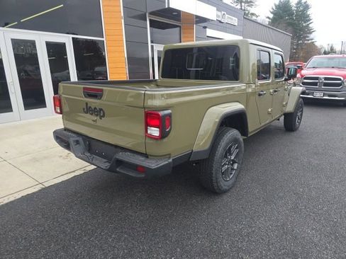 New 2026 Jeep Gladiator Sport image 6