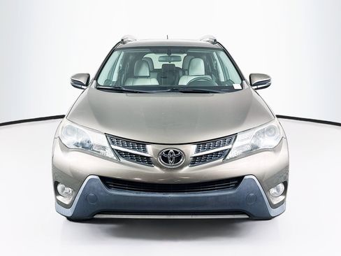 Used 2015 Toyota RAV4 XLE FWD image 2
