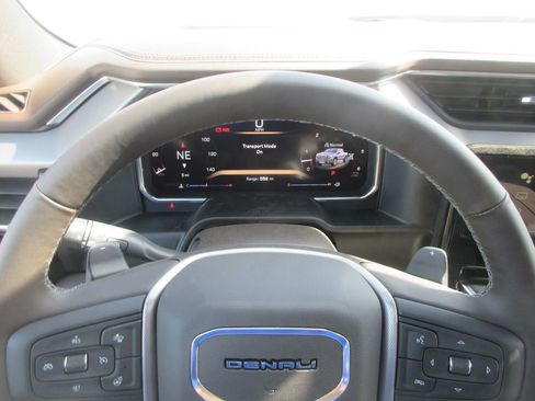 New 2026 GMC Sierra 1500 Denali AWD/4WD image 19