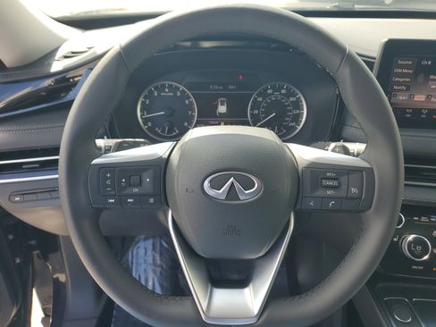 Used 2025 INFINITI QX60 Pure image 22