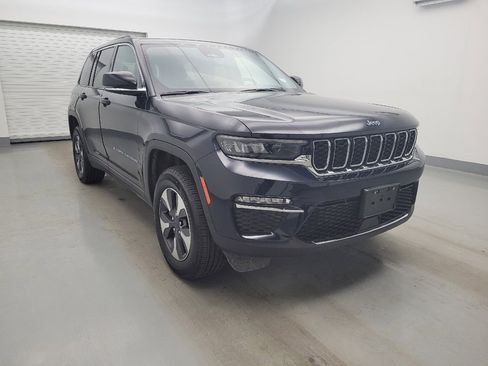 Used 2023 Jeep Grand Cherokee 4WD 4xe image 13
