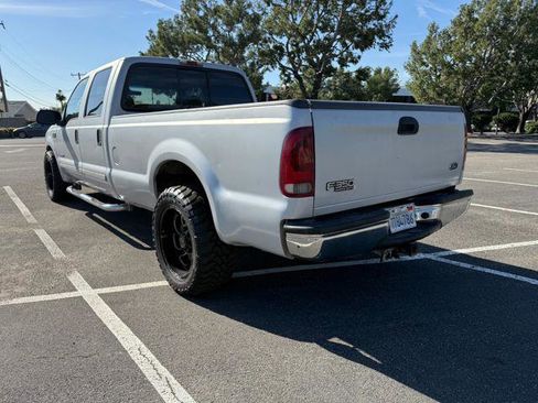 Used 2002 Ford F350 XLT image 3