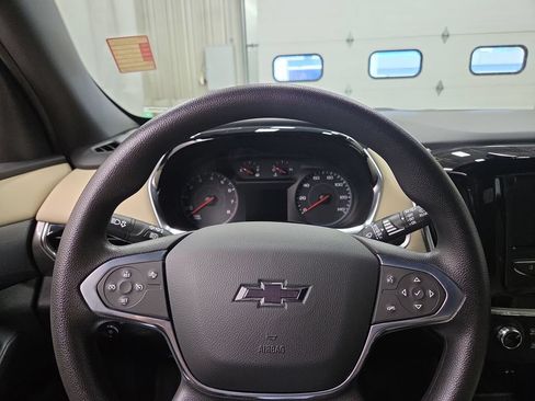 Used 2022 Chevrolet Traverse LS w/ Midnight/Sport Edition AWD/4WD image 23