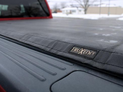 Used 2015 Ford F350 XLT w/ XLT Premium Package image 18