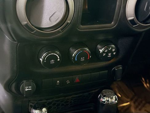 Used 2016 Jeep Wrangler Sport w/ Quick Order Package 24S image 17