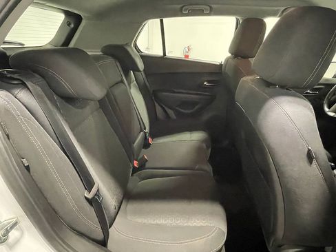 Used 2017 Chevrolet Trax LS image 20