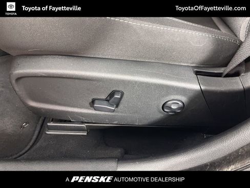 Used 2019 Dodge Charger SXT image 21