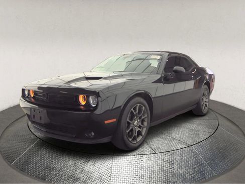Used 2018 Dodge Challenger GT w/ Driver Convenience Group AWD/4WD image 3