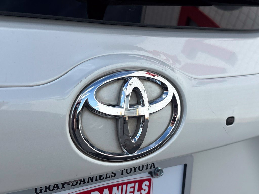 Used 2014 Toyota Highlander XLE FWD image 35