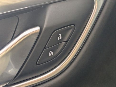 Used 2021 Chevrolet Tahoe LT image 11