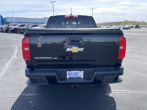 Used 2017 Chevrolet Colorado Z71 AWD/4WD image 4