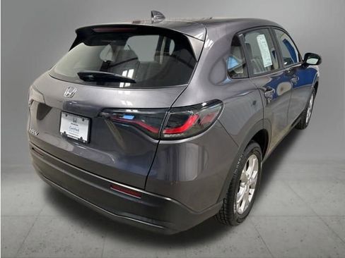 Certified 2024 Honda HR-V LX image 6