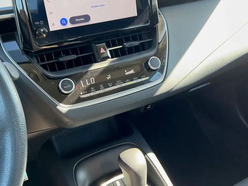 Used 2023 Toyota Corolla LE image 29
