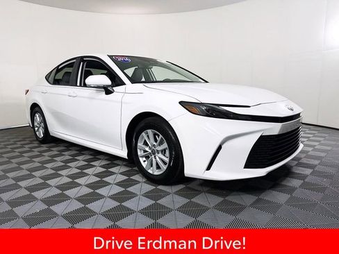Certified 2026 Toyota Camry LE FWD image 1