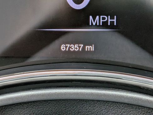 Used 2020 Jeep Grand Cherokee Limited w/ Luxury Group II image 29