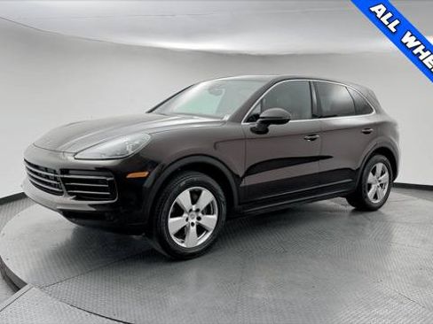 Used 2019 Porsche Cayenne AWD/4WD image 2
