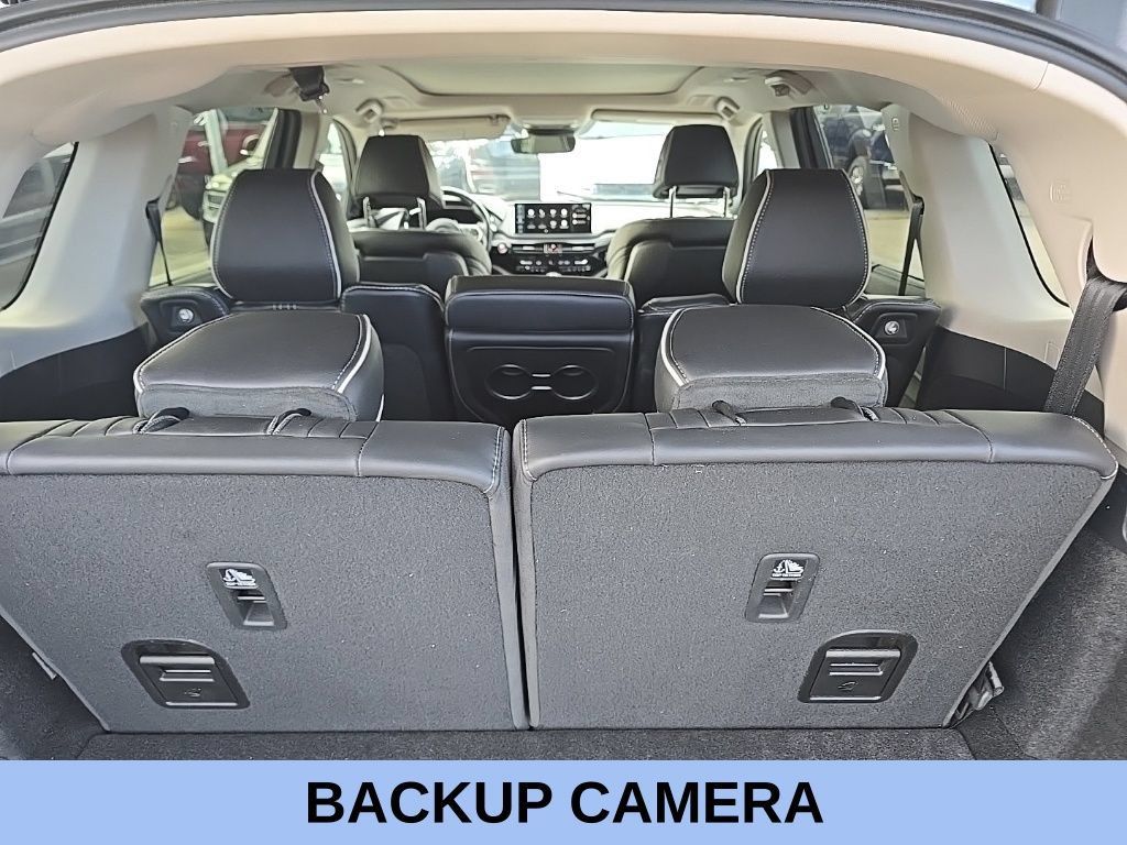 Used 2025 Acura MDX w/ Advance Package AWD/4WD image 9