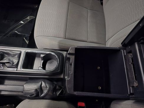 Used 2018 Toyota Tacoma SR image 25