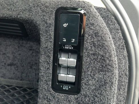 Used 2023 Land Rover Range Rover Long Wheelbase Autobiography AWD/4WD image 69
