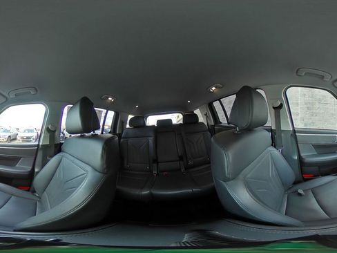 Used 2025 Hyundai Santa Fe SEL image 45