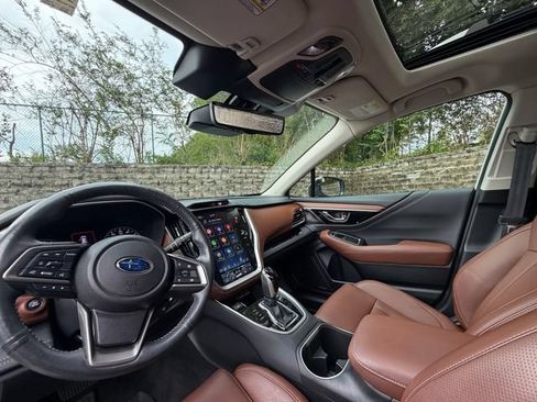 Used 2023 Subaru Outback Touring AWD/4WD image 16