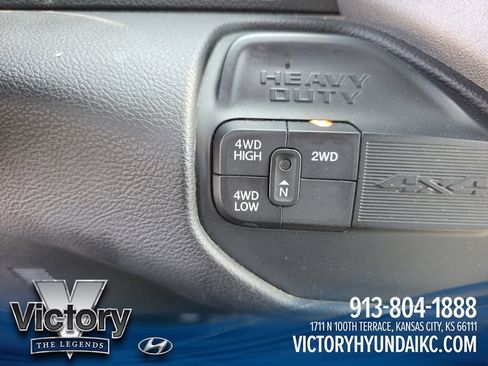 Used 2024 RAM 2500 Big Horn AWD/4WD image 17