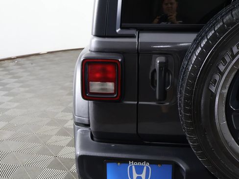 Used 2023 Jeep Wrangler Unlimited Sport AWD/4WD image 13