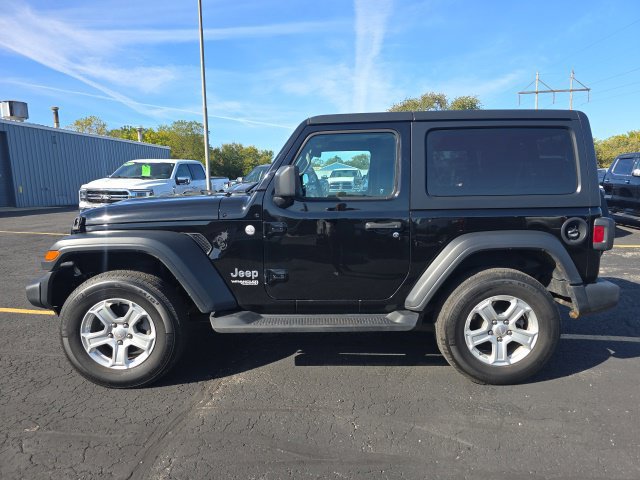 Used 2020 Jeep Wrangler Sport AWD/4WD image 4