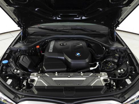 Used 2025 BMW 330i Sedan w/ Premium Package RWD image 6