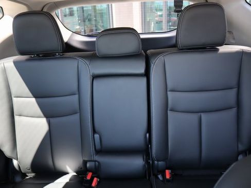 Used 2024 Nissan Murano SV image 17