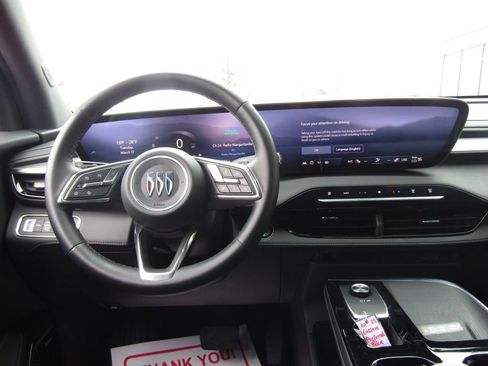 Used 2025 Buick Enclave Preferred image 5