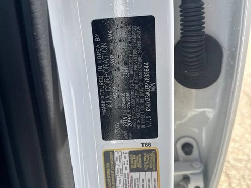 Used 2023 Kia Soul LX FWD image 11