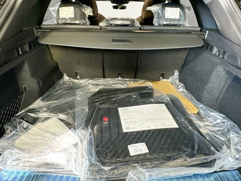 New 2025 Audi SQ5 Premium Plus image 22