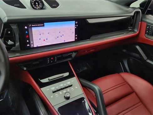 Used 2024 Porsche Cayenne Turbo GT image 47