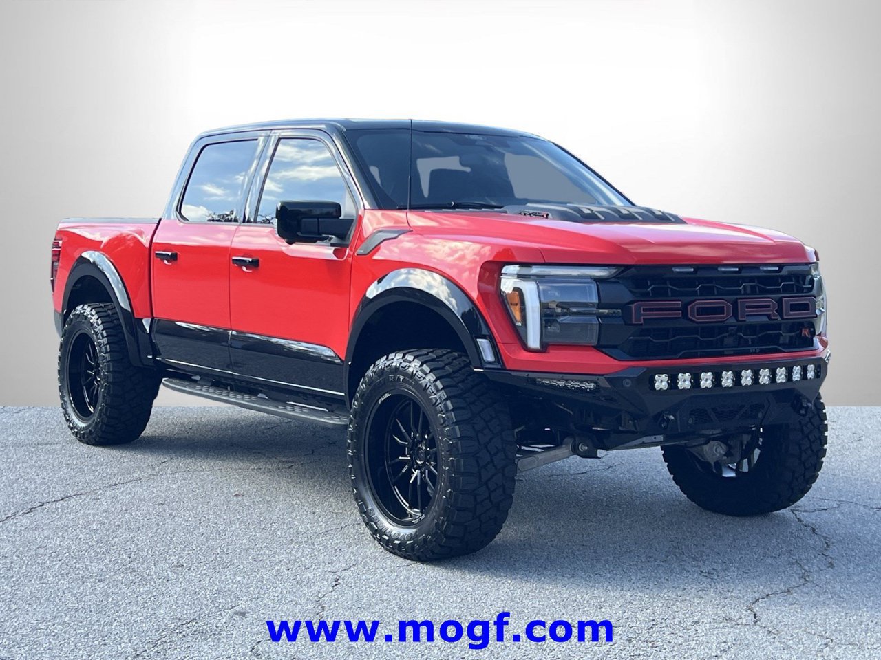 Used 2026 Ford F150 Raptor w/ Equipment Group 803A Raptor R AWD/4WD image 4