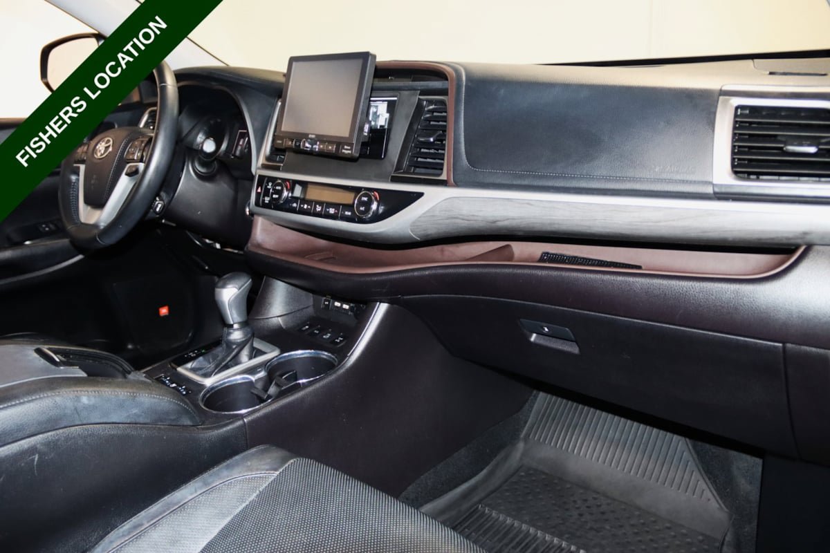 Used 2019 Toyota Highlander Limited AWD/4WD image 54