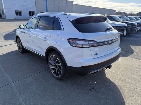 Used 2021 Lincoln Nautilus Reserve w/ Equipment Group 202A image 5