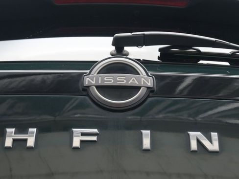 Used 2022 Nissan Pathfinder Platinum w/ Cargo Package image 25