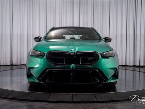 Used 2025 BMW M5 Touring w/ M Driver's Package AWD/4WD image 5