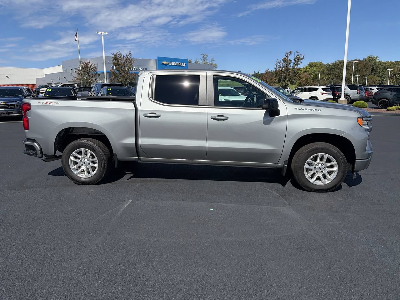 Used 2026 Chevrolet Silverado 1500 RST AWD/4WD image 8