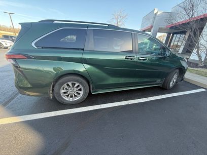 Used 2021 Toyota Sienna XLE w/ XLE Plus Package